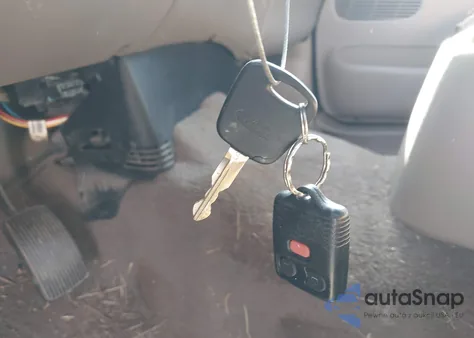 2002 Ford F-150 Lariat/Xlt z USA, uszkodzony, nr VIN 1FTRW07LX2KC79826